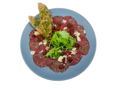 Carpaccio di manzo con pomodorini secchi